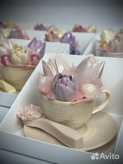 Подарок на 8 марта. Чайная пара из шоколада