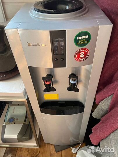 Кулер напольный с охлаждением