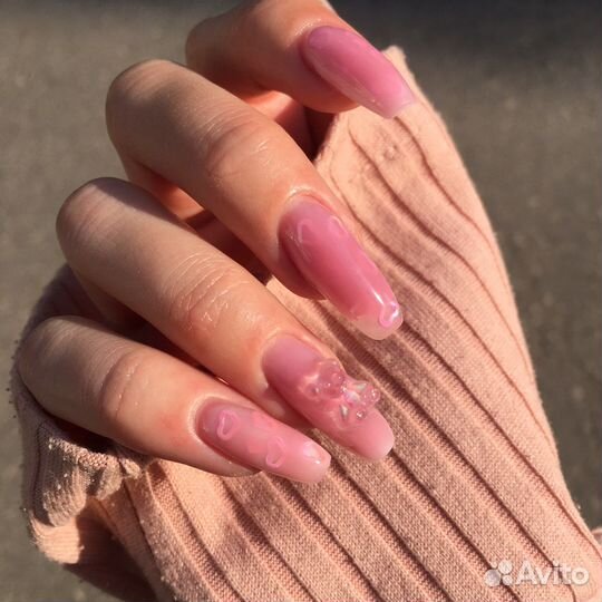 Педикюр с покрытием лаком