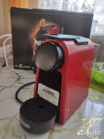 Кофемашина nespresso essenza mini