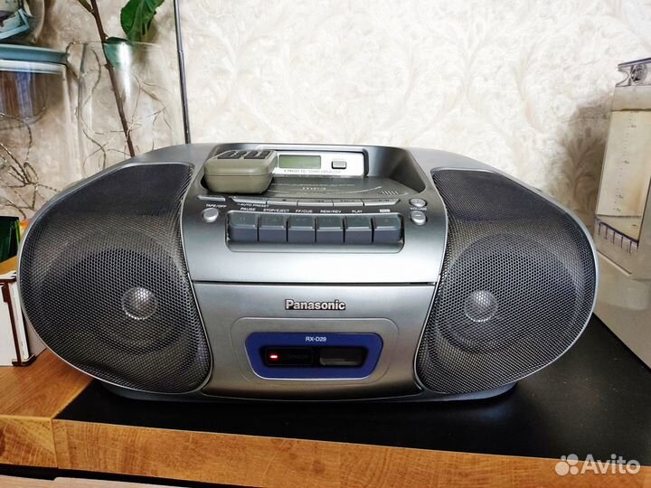 Магнитола Panasonic rx-d29 mp3 пульт экран