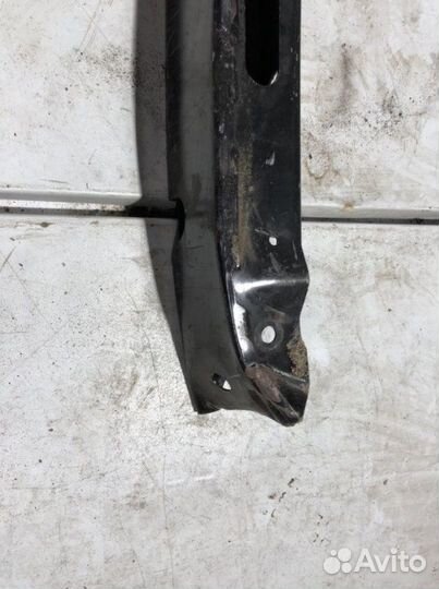 Усилитель бампера задний Land Rover Range Rover