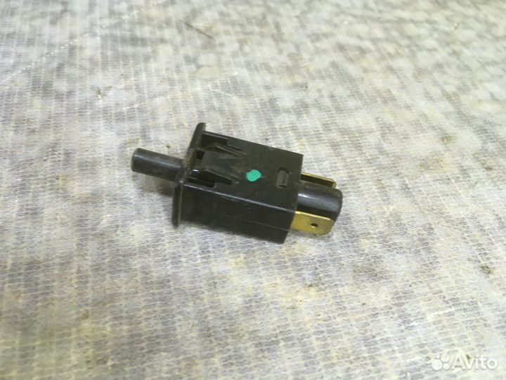 Концевик подсветки бардачка Нексия Эпика