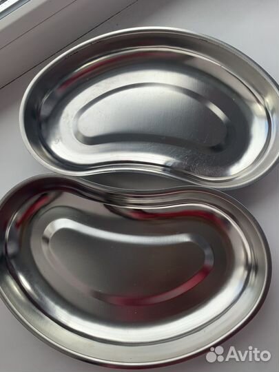 Лоток медицинский почкообразный