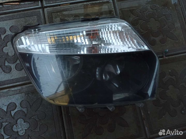 Фара правая Renault Duster оригинал