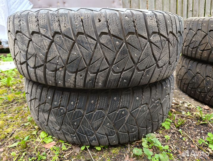Dunlop Ice Touch 215/65 R16 98T