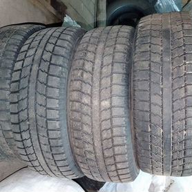 Toyo Observe GSi-5 215/65 R16 98Q