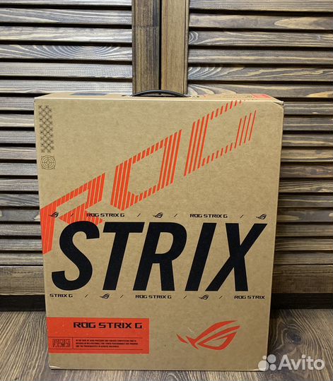 Asus RoG G16 240Hz i7 13Gen 16GB TB RTX4060 8GB