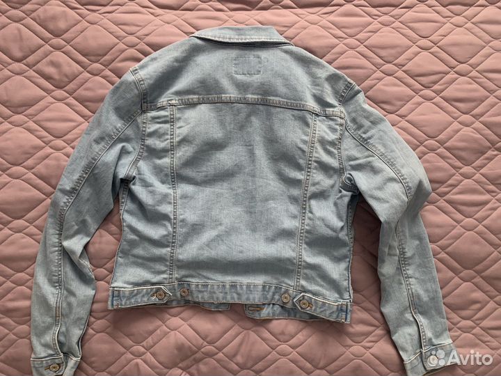 Джинсовая куртка