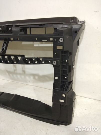 Панель передняя (телевизор) Volkswagen Polo 5