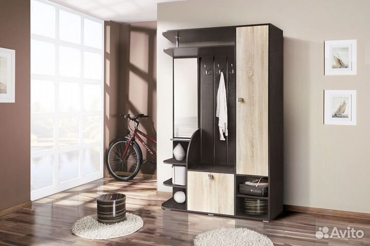 Прихожая с зеркалом