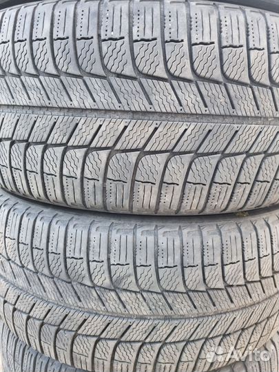 Michelin X-Ice 245/45 R17 H