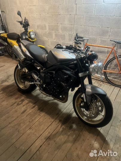 Triumph Street Triple 675 R