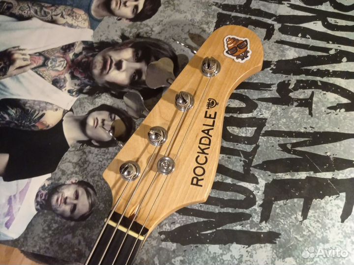 Бас гитара rockdale