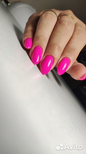 Маникюр и педикюр