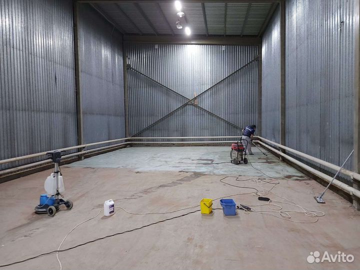 Роторная чистка (размывка) пола