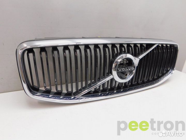 Б/У Б/У Решетка радиатора 31425533 volvo