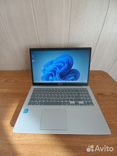 Ноутбук Asus (в коробке)