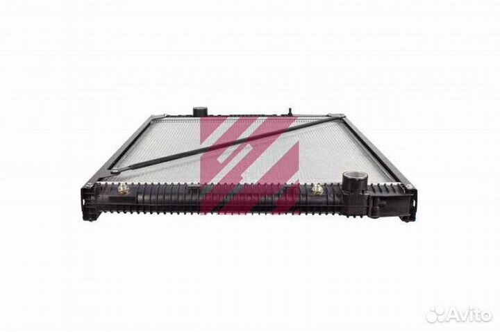 Радиатор Mercedes с рамкой 808x1015x40