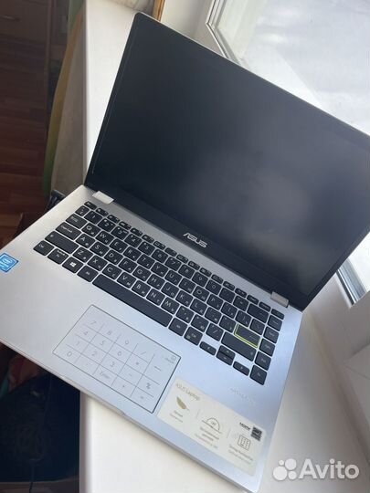 Ноутбук asus
