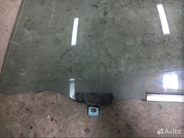 Стекло переднее левое для Toyota Yaris 2005-2011