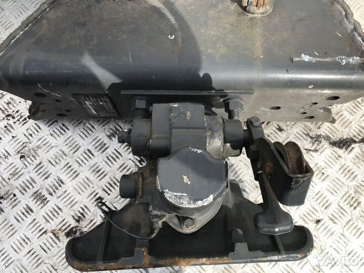 500A65203 Сцепное устройство (Фаркоп)