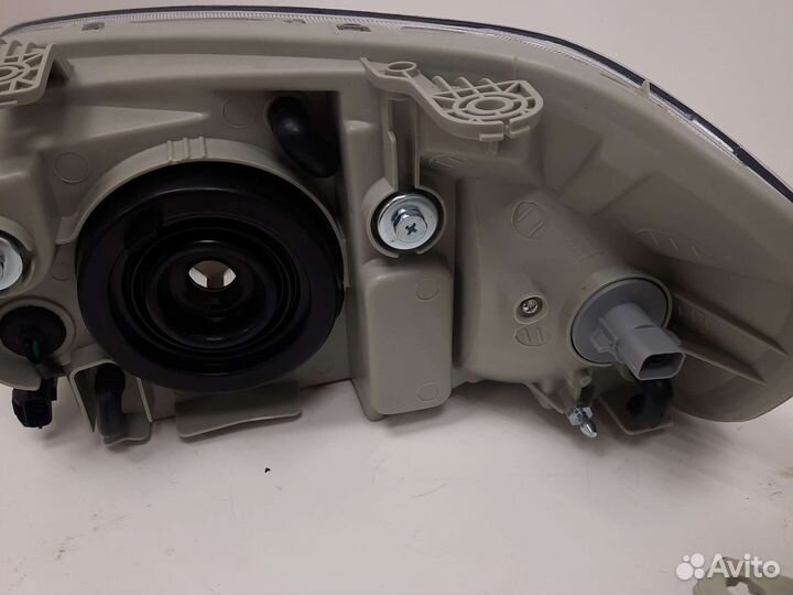 Фара правая chevrolet aveo т 250