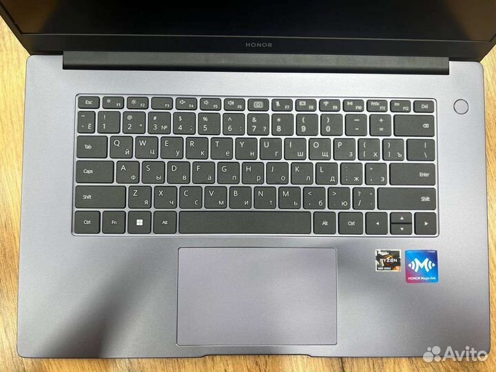 Honor MagicBook 15' 16/512 Gray новый рассрочка