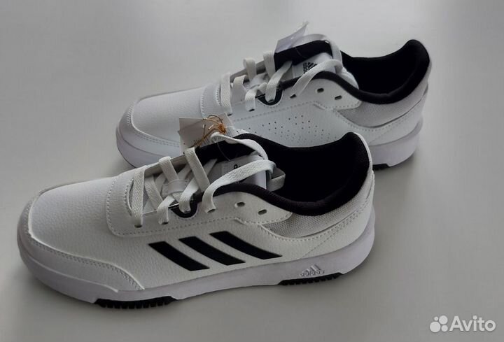 Кроссовки adidas размер 40