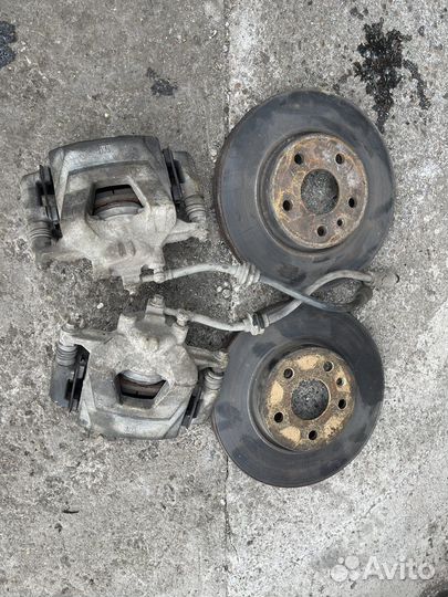 Передние суппорта диски на Шевроле Круз