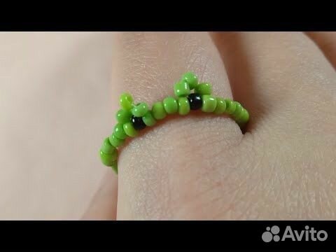 Колечки из бисера види лягушки очень красивое