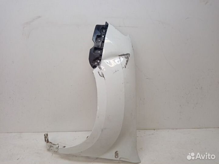 Крыло переднее левое Renault Duster 2010