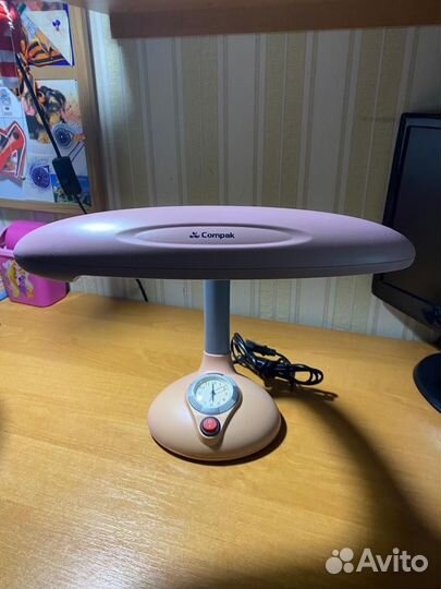 Лампа настольная