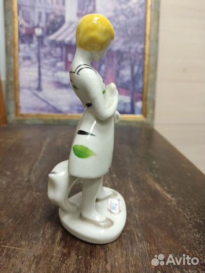 Статуэтка Девочка с козленком Полонне