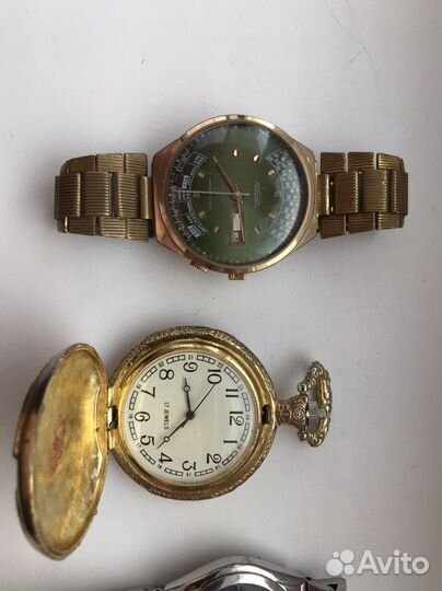 Часы Ракета вечный календарь и другие