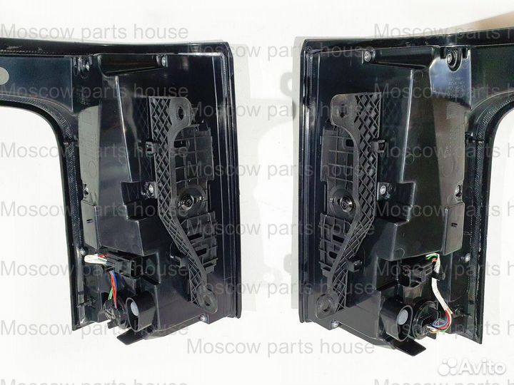 Range Rover 12-17 правый фонарь красный