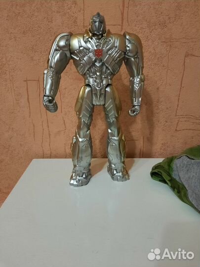 Игрушка Optimus prime