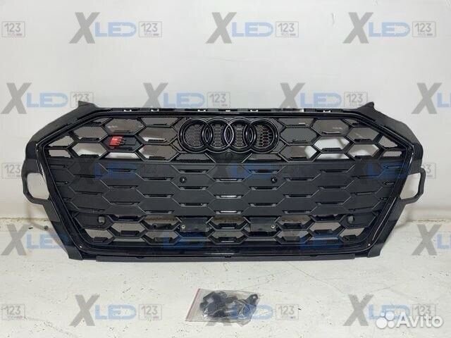 Решетка радиатора Audi A4 B9 S4 рестайлинг черная