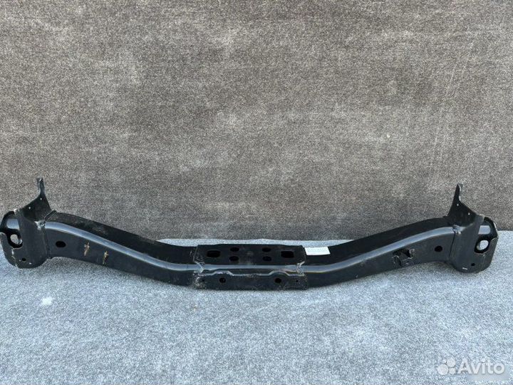 Балка задняя Toyota Land Cruiser VDJ200 1VD-FTV