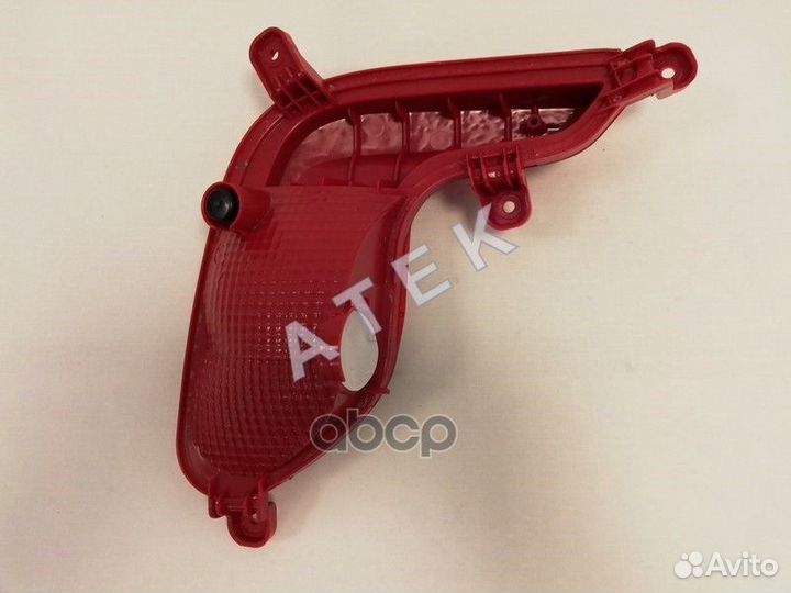 Противотуманная фара в заднем бампере правая AT