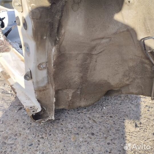 Правый порог Skoda Fabia 2