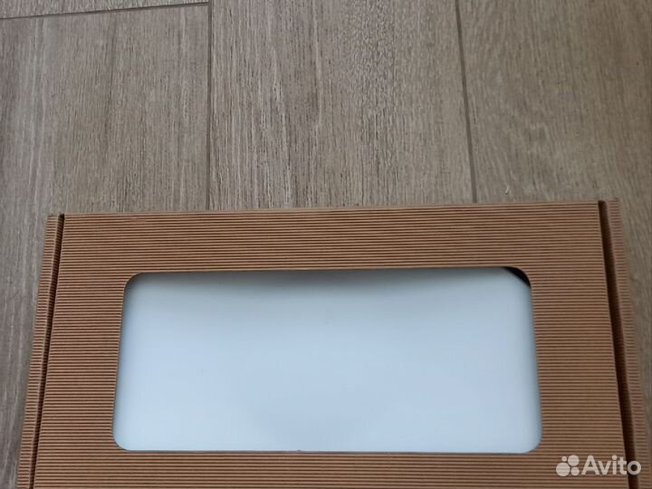 Керамическое блюдо в подарочной упаковке