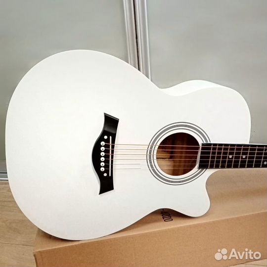 Гитара новая акустическая