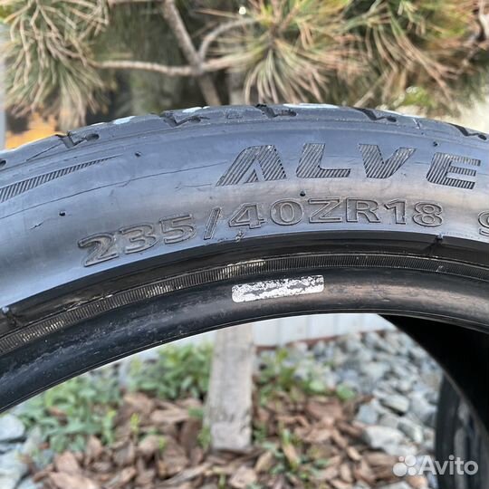 Zeta Alventi 235/40 R18