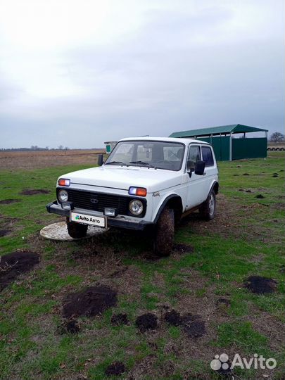 LADA 4x4 (Нива) 1.7 МТ, 2000, 150 000 км