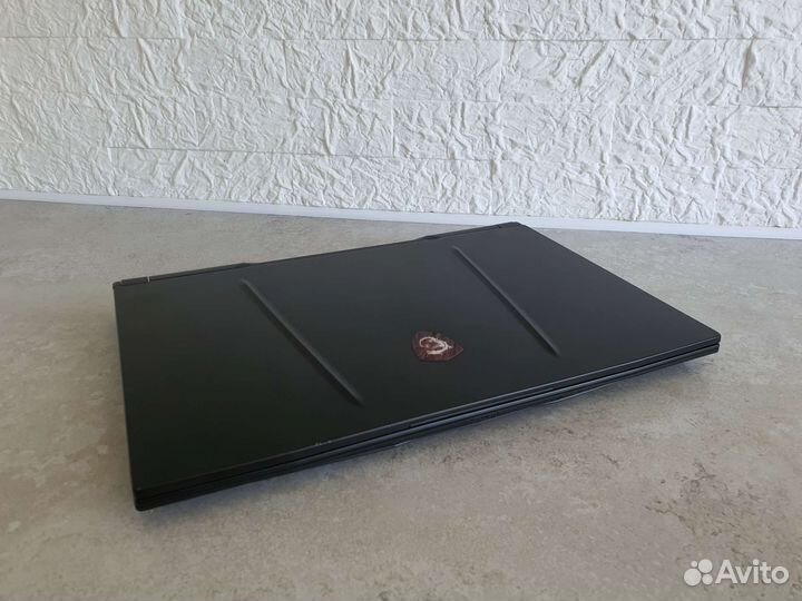 Игровой ноутбук MSI GL75 1660 ti 512ssd