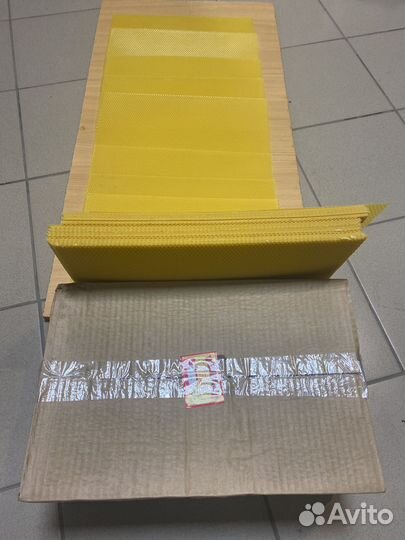 Вощина для пчел натуральная из забруса