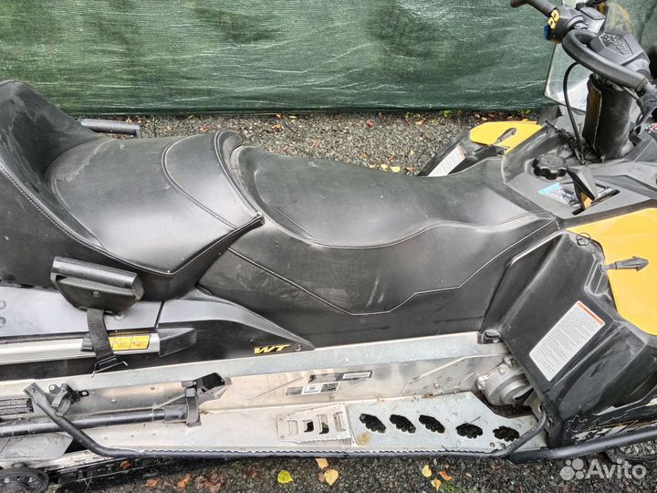 Продам снегоход SkiDoo skandik