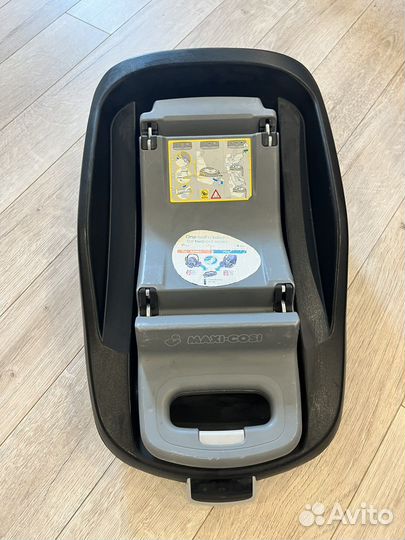 Автокресло maxi cosi (9-18кг) + база