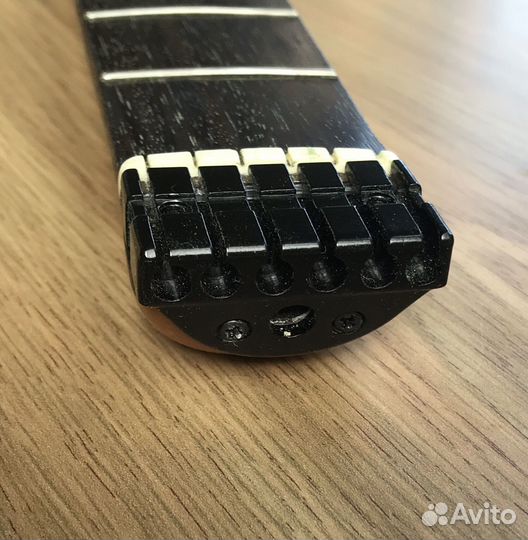 Гриф гитары